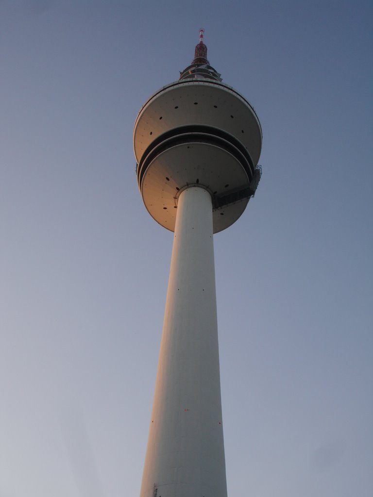 Tower hamburg by hesam saeedinejad