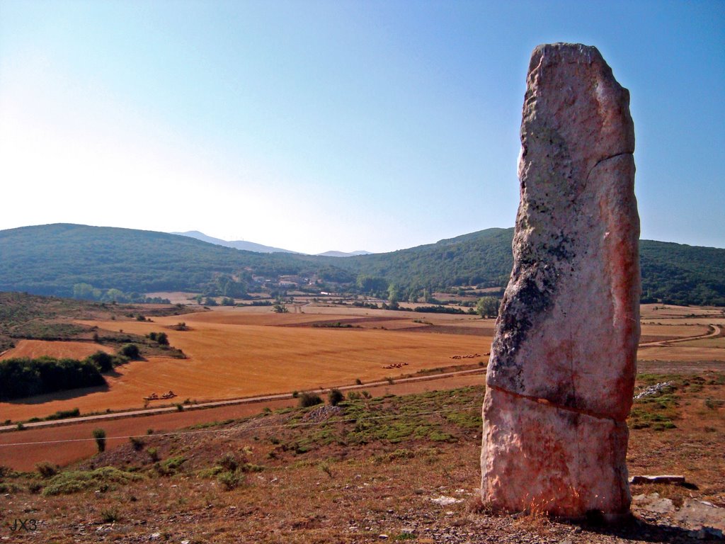 Menhir del Cabezudo. Valdeolea. JX3. by xfiles2008