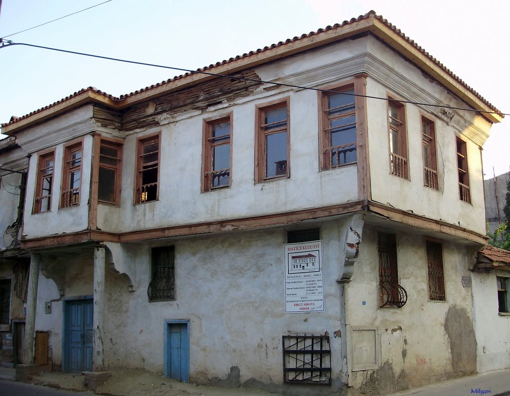 Uşak Hatice Kuzu Evi by Mustafa ILGEN