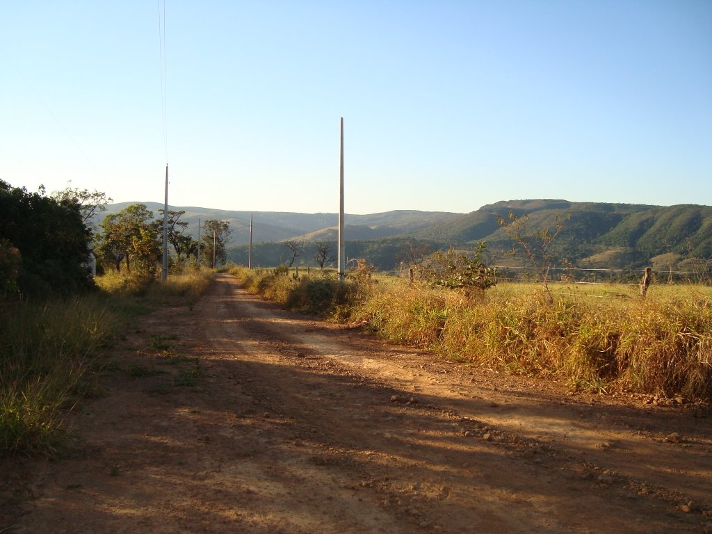 Estrada da Santa Cruz, Onça de Pitangui/MG by André Moises