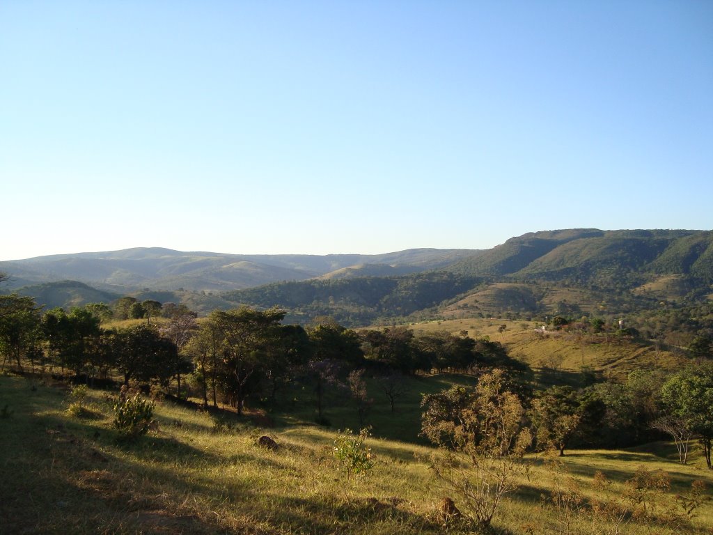 Serra dos Ferreiras, Onça de Pitangui/MG by André Moises