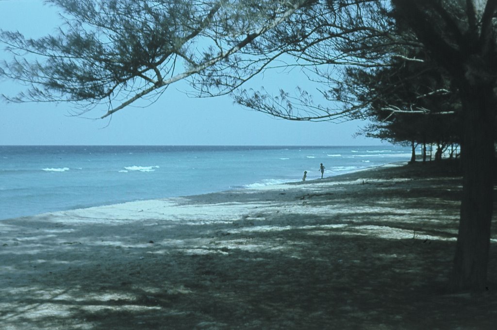 Playa Santa María (1975) by Czech guy