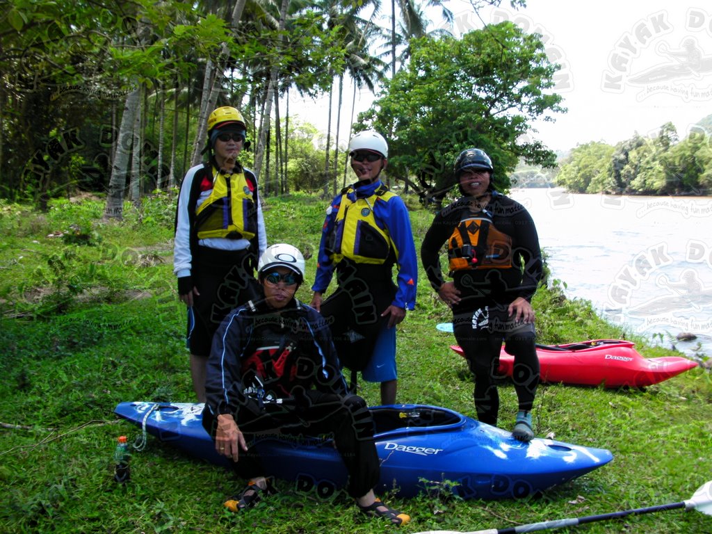 CDO Kayak Club at Kabula - March 2009 by kayakdomain