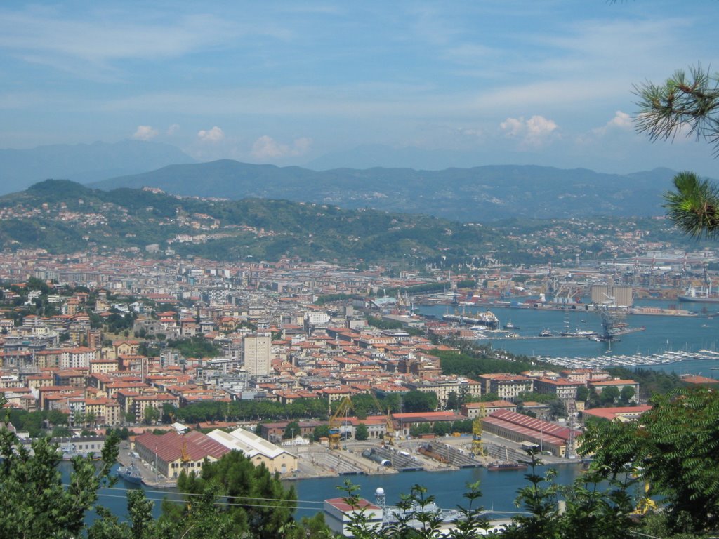 La Spezia - Italia by Shirley Diniz