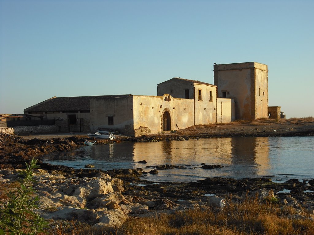 Tonnara dell'orsa all'alba by MadeInSicily