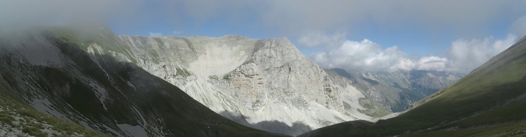 Monte Vettore - Sopra Lago Pilato by Francesco Alfonzi