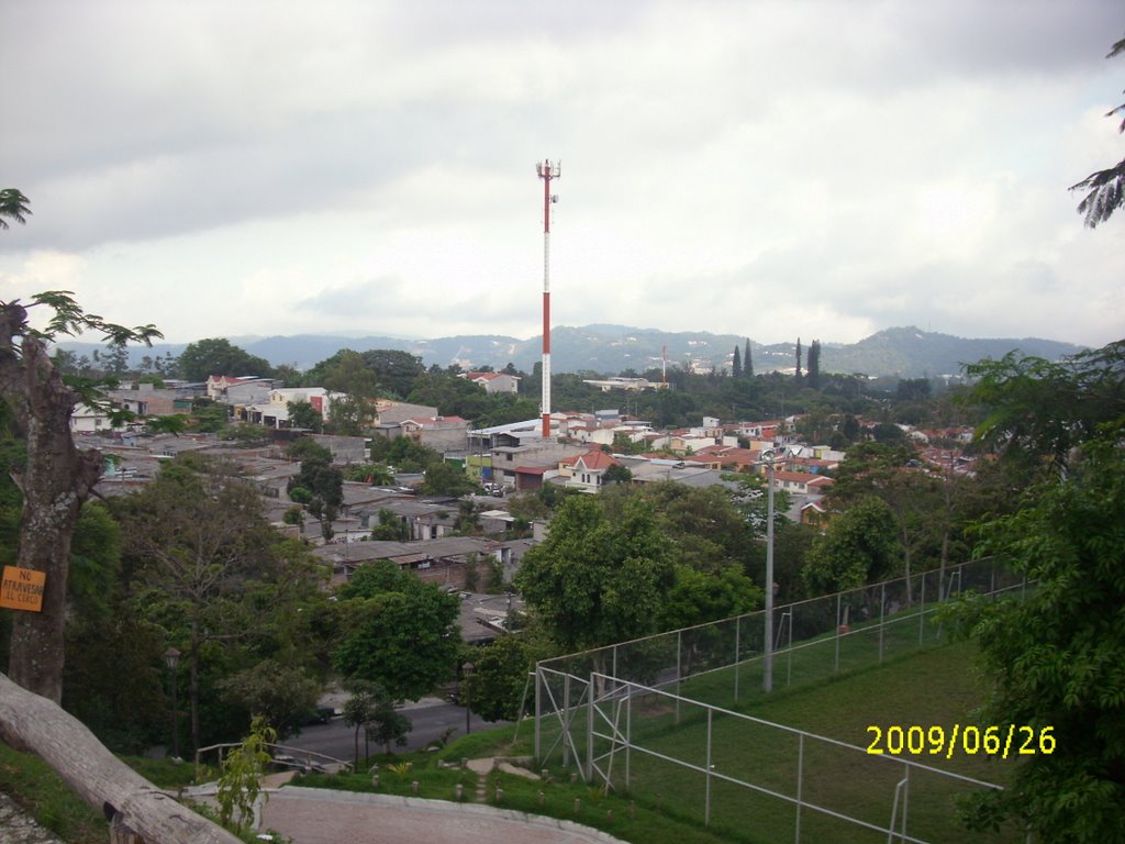 Residencial San Antonio, Santa Tecla, El Salvador by AlbertoGarcia