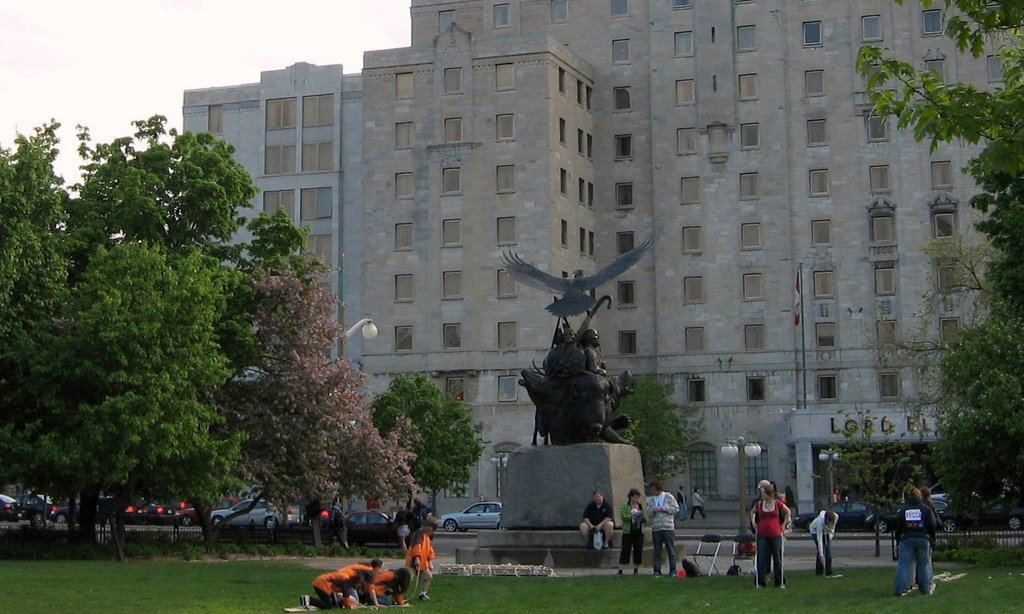 Ottawa Aboriginal Soldiers Monument evening 2008 by emkaplin