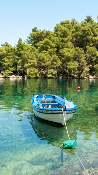 Boat in Gaios, Paxos by gudinge