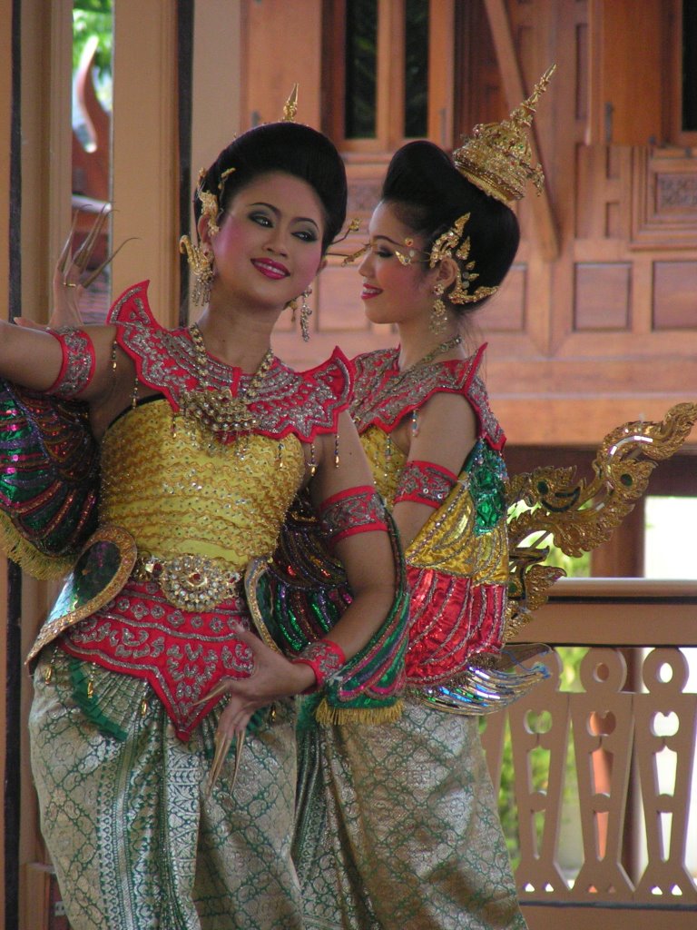 Traditional Dancers by Gunnar Wilhelmi