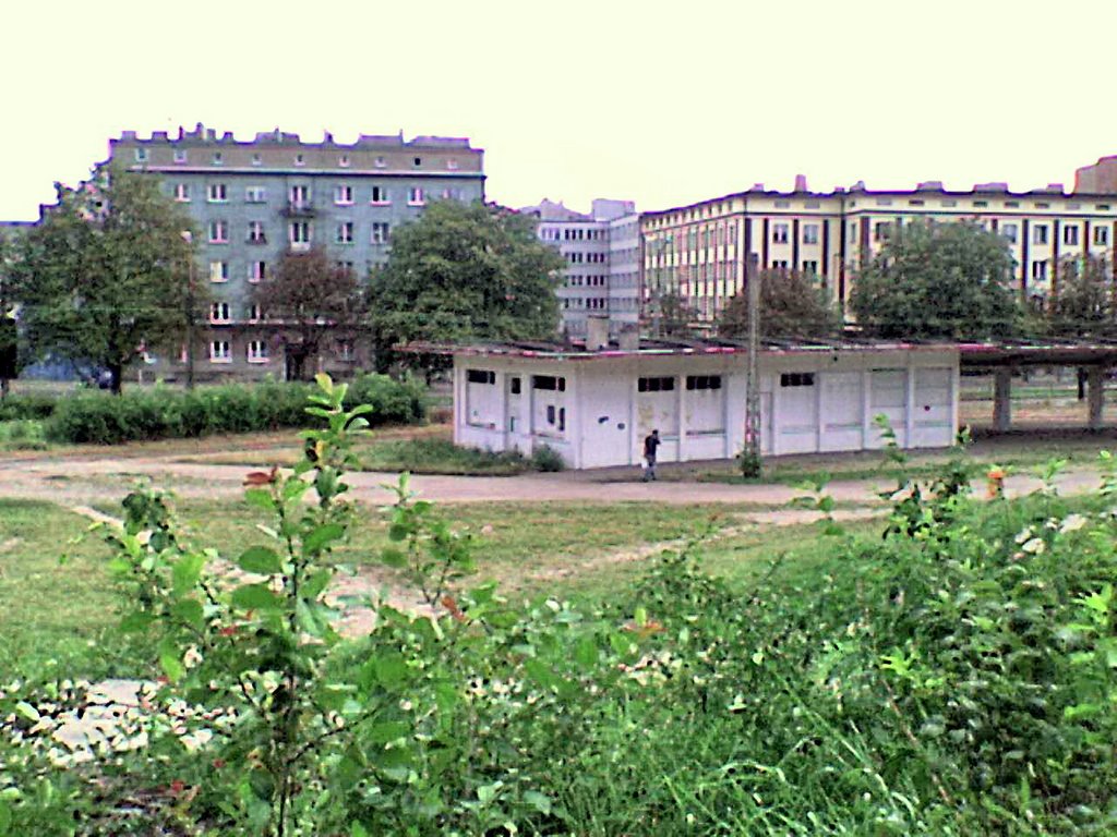 Building of old tram-stop & Północna Str. - view to the South by haryscience