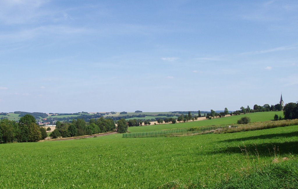 Blick nach Osten mit Kirche by fly2bfree