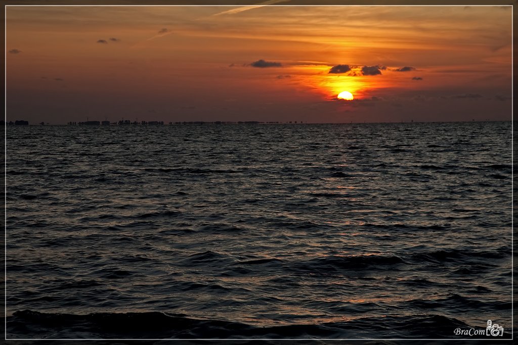 Zonsondergang, Grevelingenmeer by Bram van Broekhoven