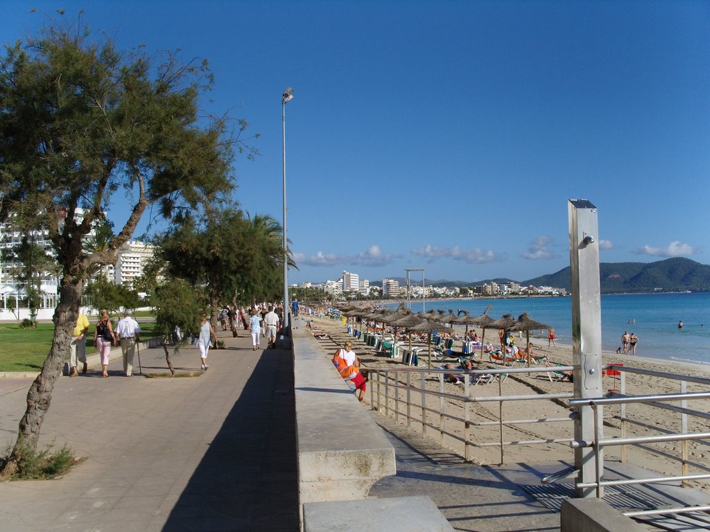 Cala Millor Strand Promenade 2 HH by Harry Hutmacher