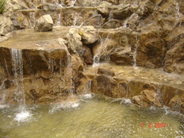 Cascata após a primeira queda dagua no topo do Parque Cidade de São Bernardo by AntonioNilsonSouza