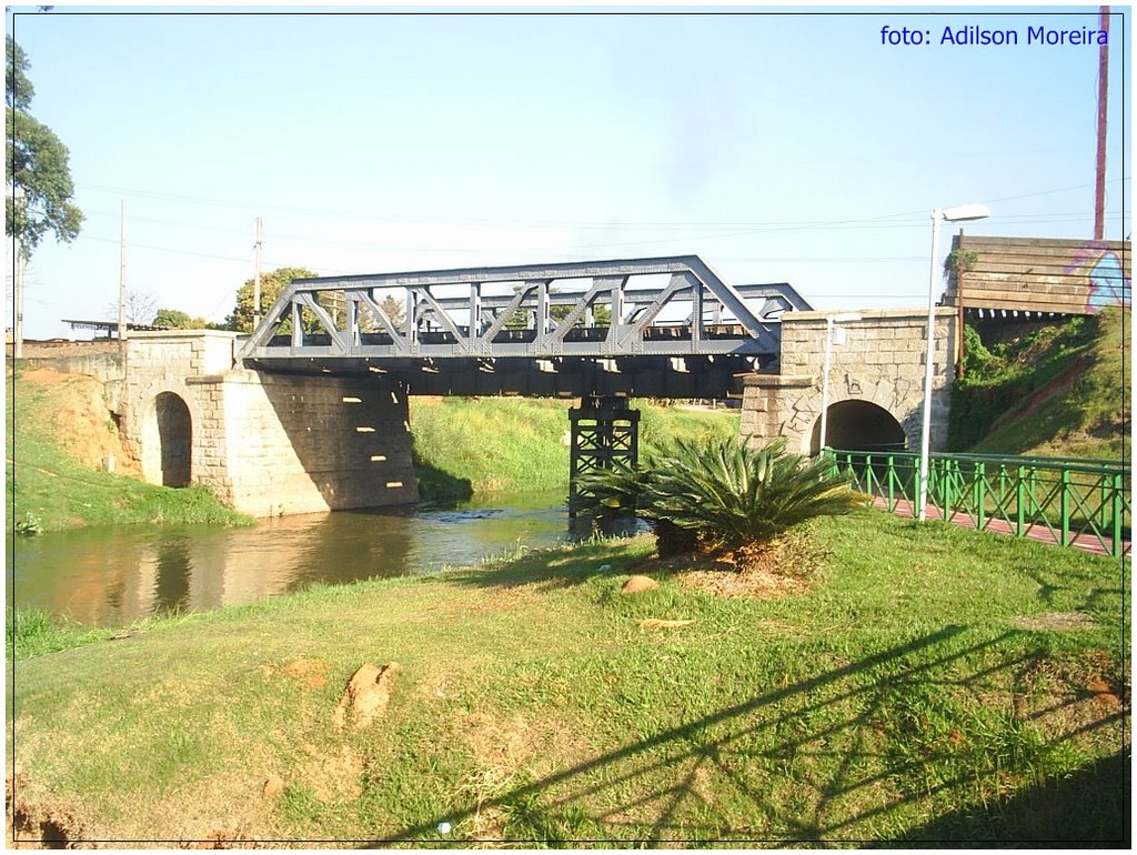 Ponte Sobre o Rio Sorocaba - foto: Adilson Moreira by adilson moreira