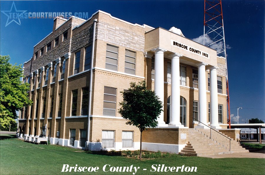 Briscoe County Courthouse, Silverton, Texas by TexasCourthouses.com