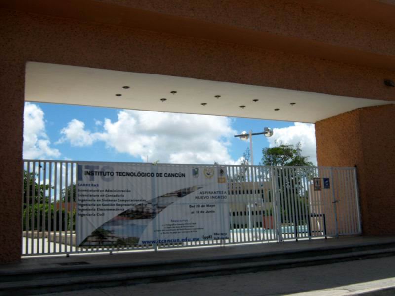 Instituto Tecnologico de Cancun by Leobardo