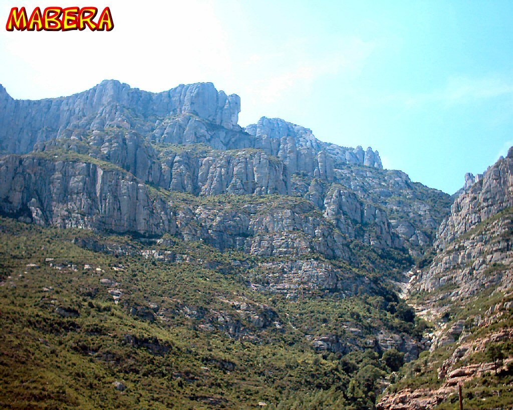 Subida a Montserrat by J. Raúl C.R.