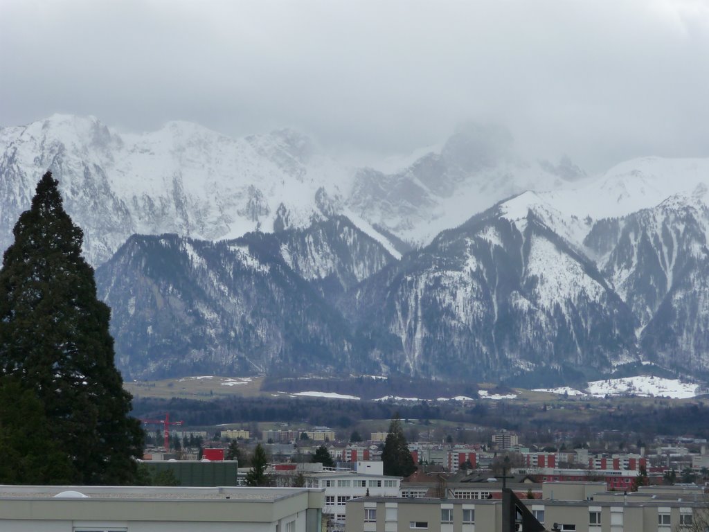 Steffisburg mit Stockhorn by Irena B.