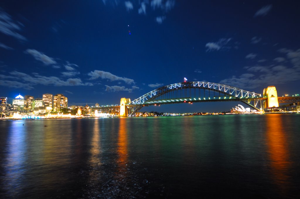 Sydney Habour By night... by FGirolamo