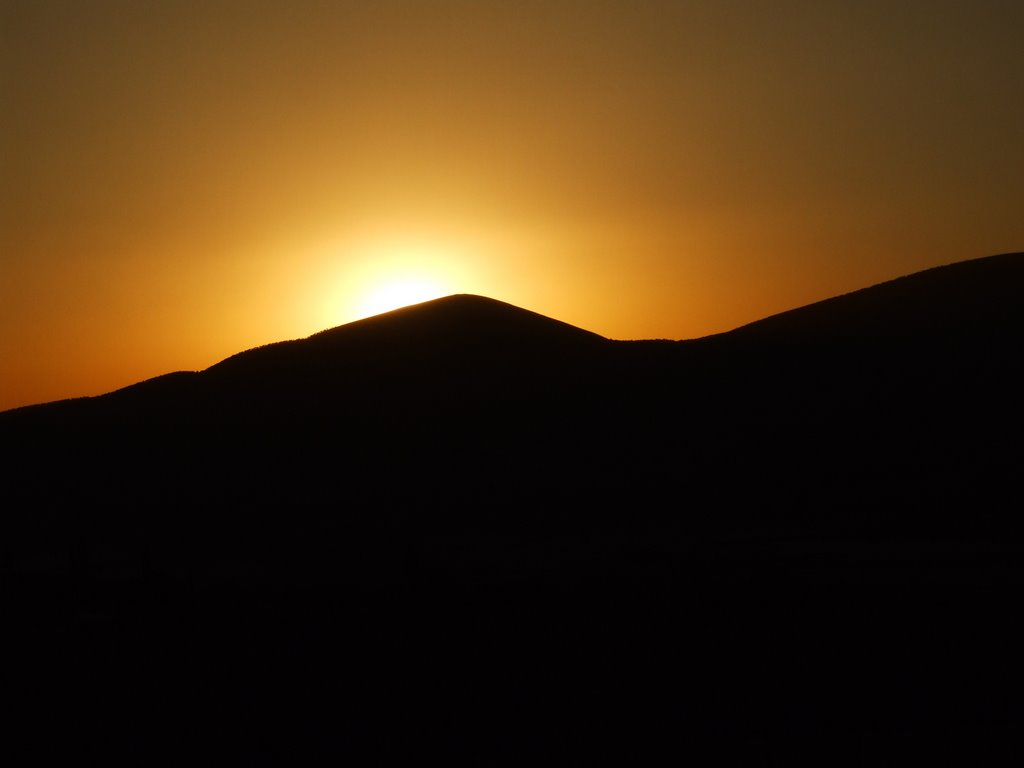 Adıyaman-gölbaşı yolunda.. by Hasan Arslantaş