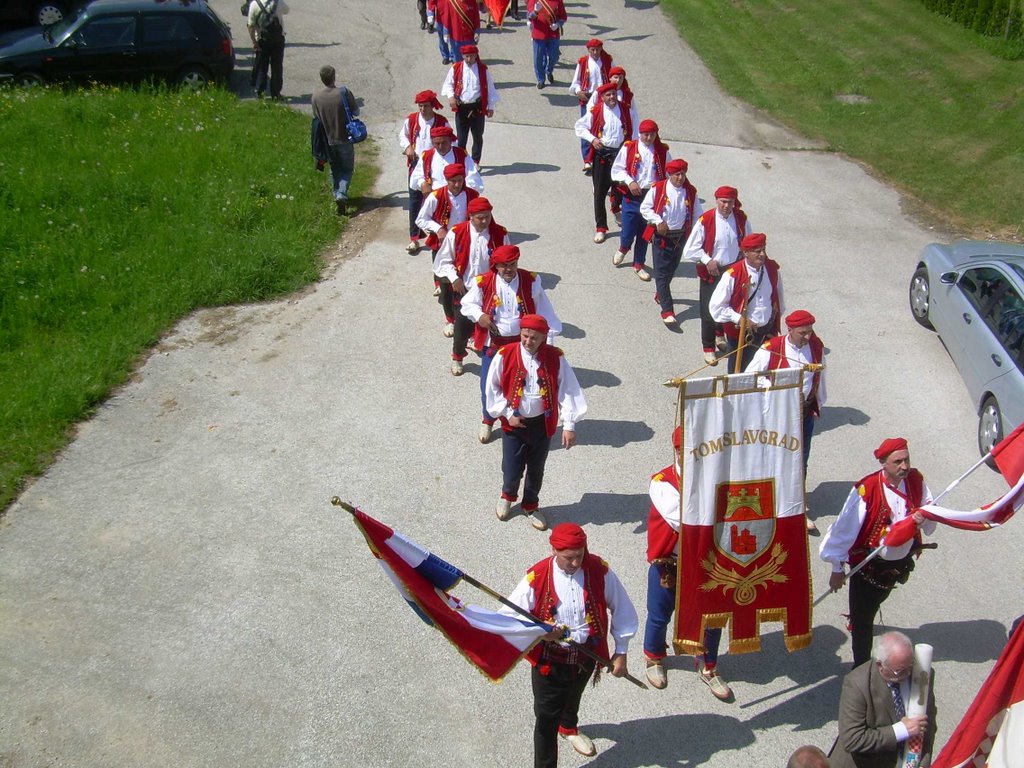 Bleiburg 16-05-2009.g.: procesija Loibach - Bleiburško polje by safko01