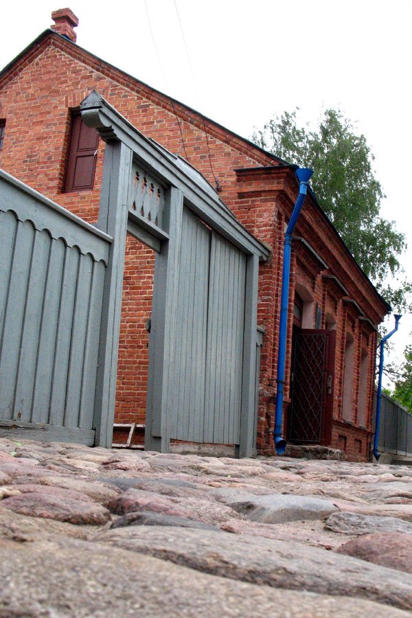 Marc Chagall memorial house at Pakroŭskaja street in Viciebsk by Andrej Kuźniečyk