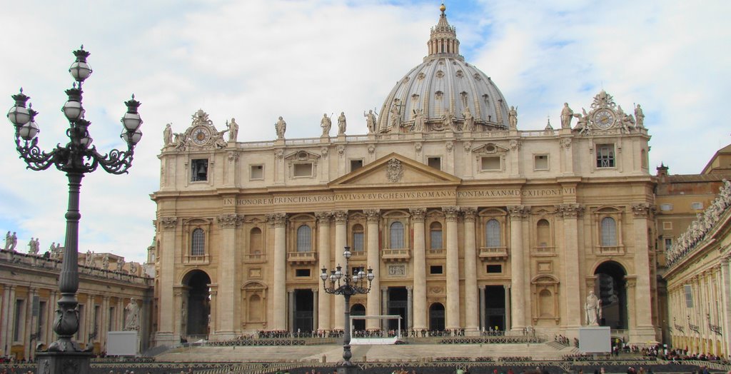 St. Peter Basilica, in Vaticano by aelontra