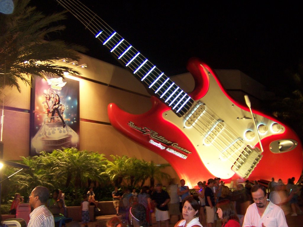 Disney_Studios_Rock_N_Roller_Courtyard by I_AM_A_FAN