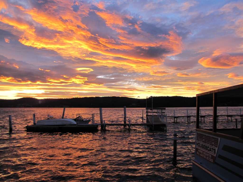 Narooma - Marine Park - Sunset by Hendrik Maat