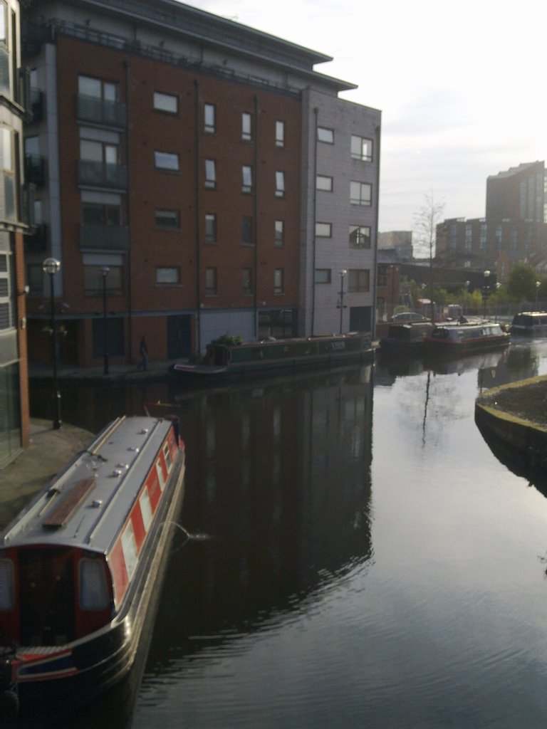 Narrow boats on the Ashton canal by citizenandrew