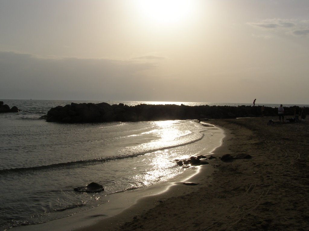 Fiumicino al tramonto by lapucamaurizio