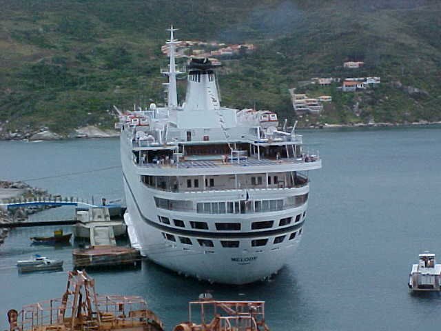 Transatlântico Melody no Porto by melloarraial