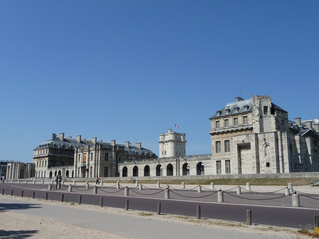 Château de Vincennes by Lafraque