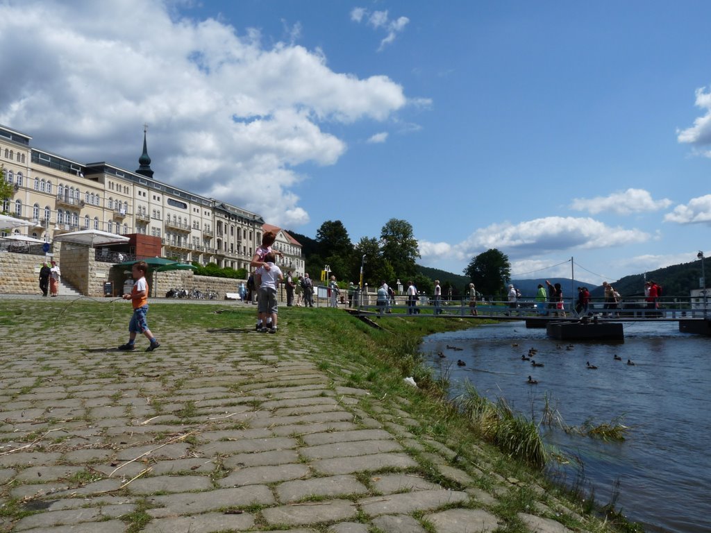 Bad Schandau - am Fähranleger by Matthias Möller, SN