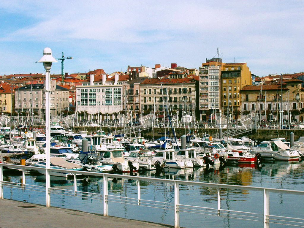 Puerto Deportivo, Gijón, Asturias by Antonio Alba