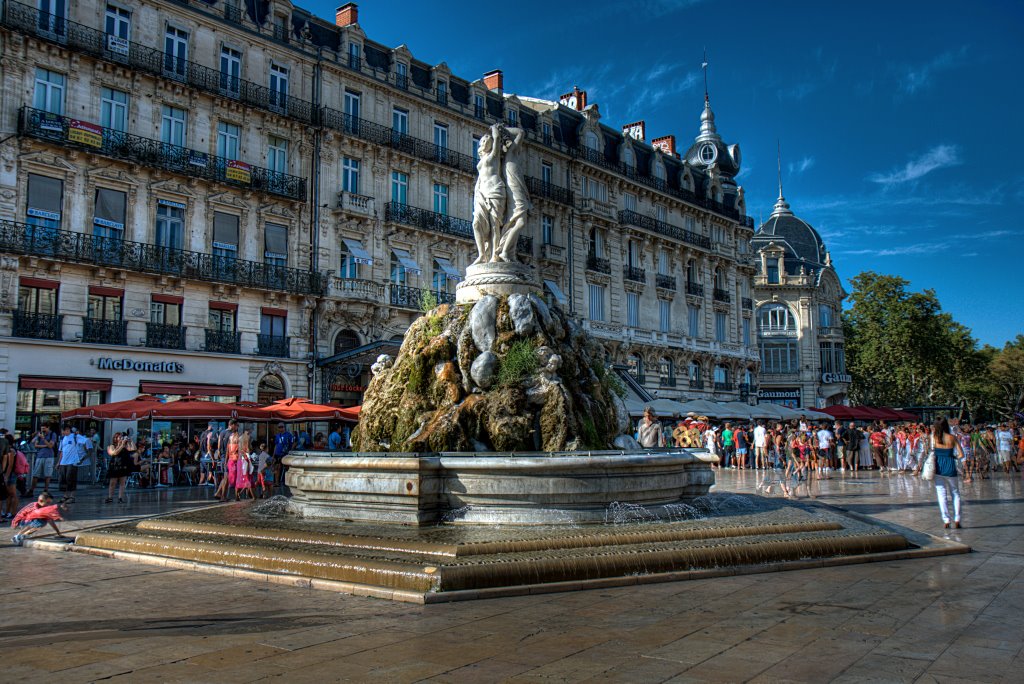 Fontaine place de la comedie 15 Aout 2009-HDR by luham