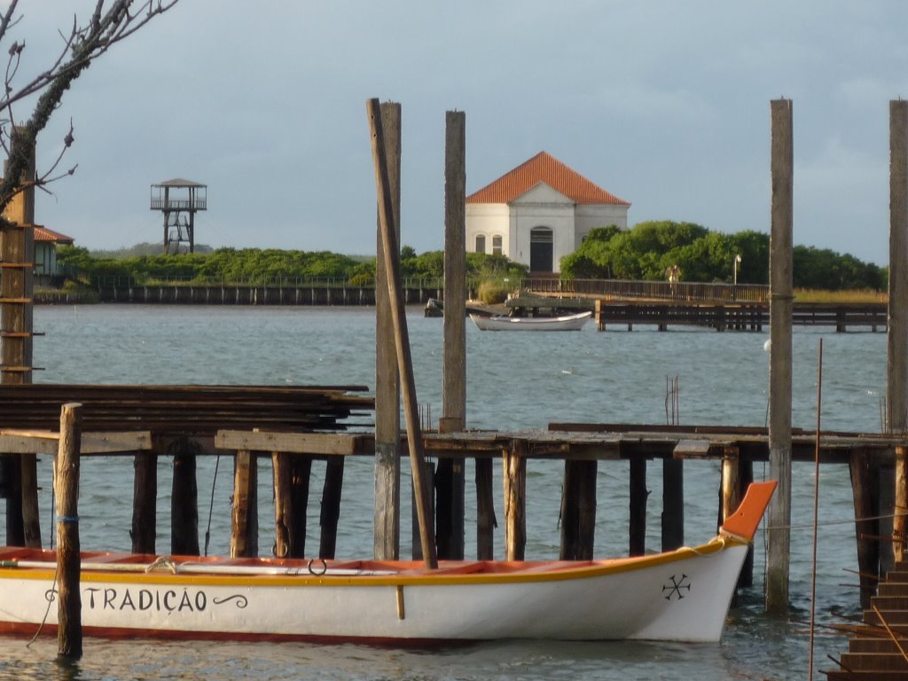 Ilha da Pólvora vista do Museu Oceanográfico by Michel Gonçalves/Mic…