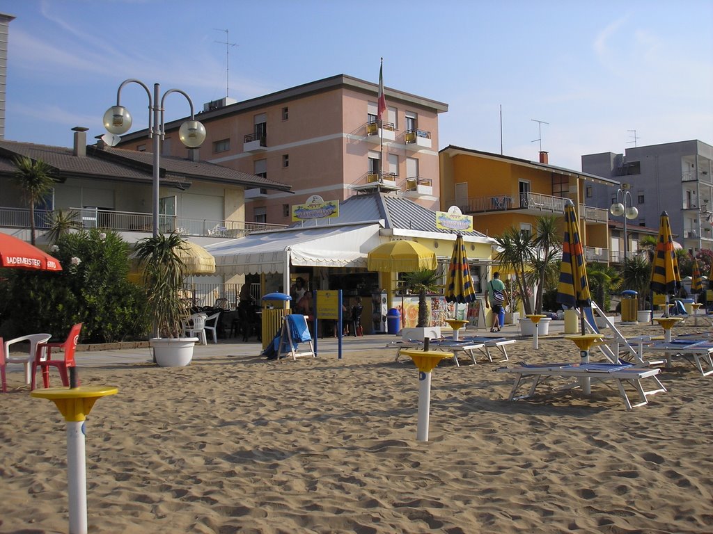 Chiosco Doge, Lido di Jesolo, Venezia by Paolo Pagani