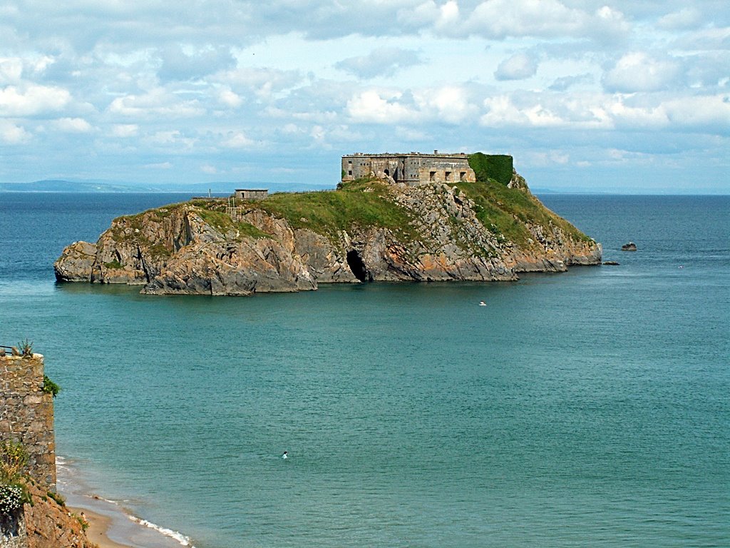 Tenby, St. Catherines Island by dave.mackay