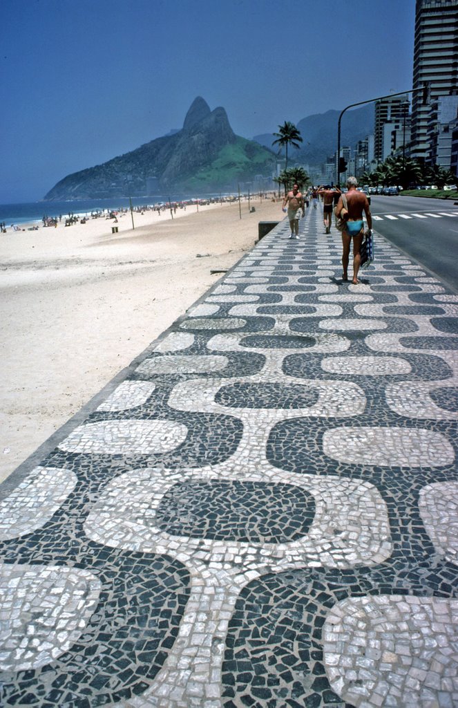 Rio 1987, camminando nella Viera Souto by manlyone