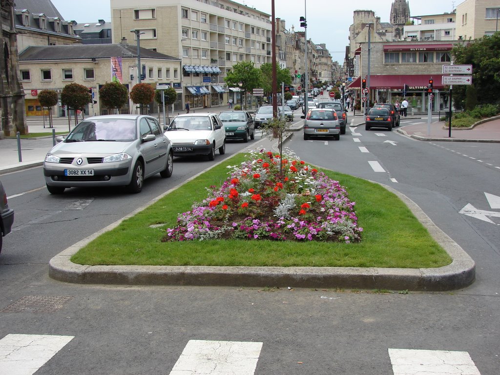 Rue Montoir Poissonniere, Caen, Lower Normandy, France by M.Strīķis