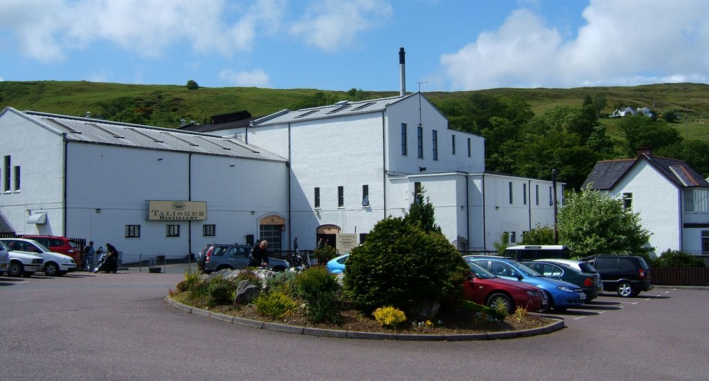 Talisker Distillery by jcferre