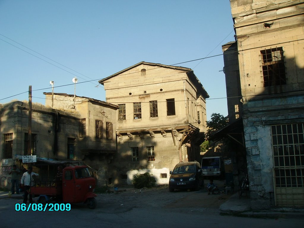 Eski Kayseri Evleri (Yetüt) by Mehmet Yetüt