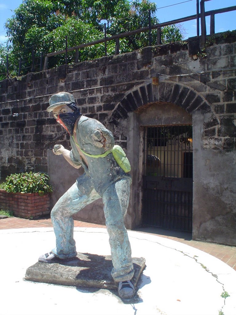 Sandinista en el Museo de leyendas y tradiciones by Luis Carlos Bonilla …