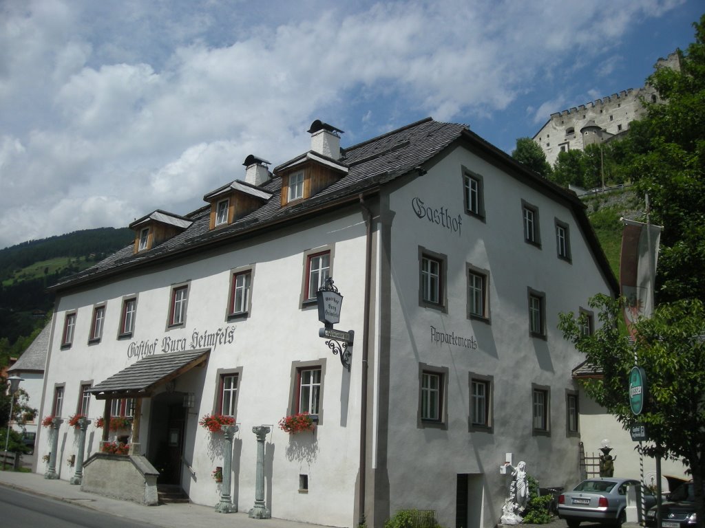 Gasthof Burg Heinfels by gluhwurmchen