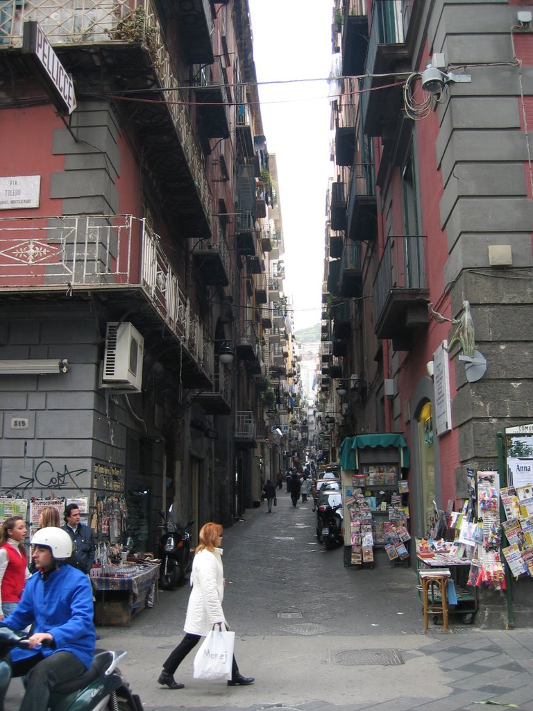 Naples - Mar 2004 by P Simpson