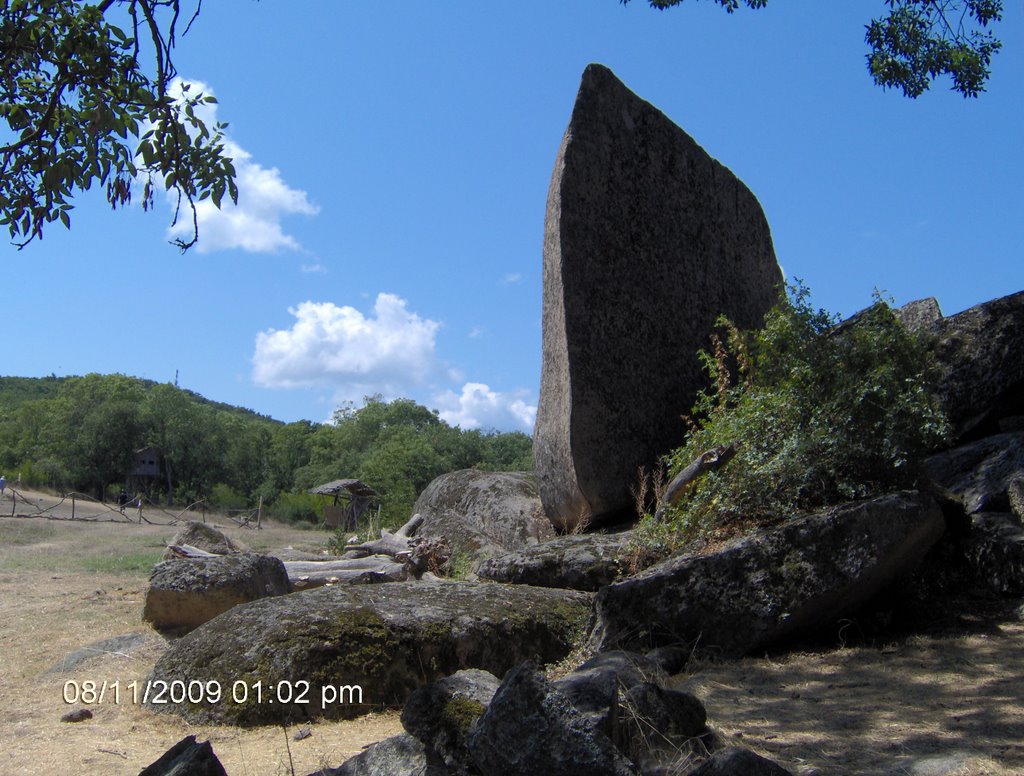 Древнотракийско светилище "Беглик Таш" / Ancient Thracian Sanctuary "Beglik Tash" by Godo Nikolov