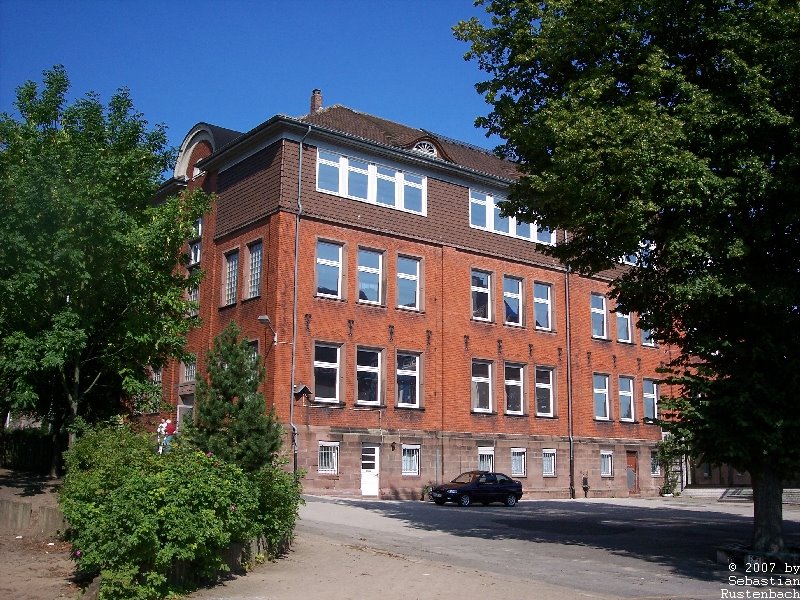 Grundschule #1 by Sebastian Rustenbach